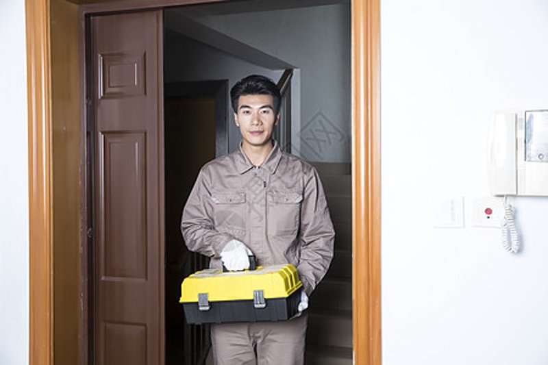 上门维修服务：让家里的电器重焕生机